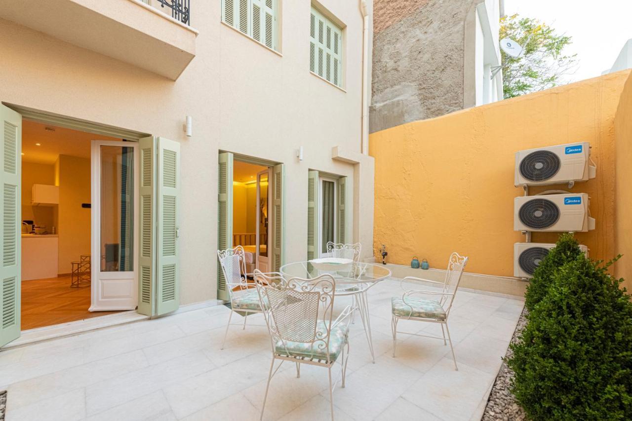 Ipelhome - Plaka Boutique Apartments Athena Bagian luar foto