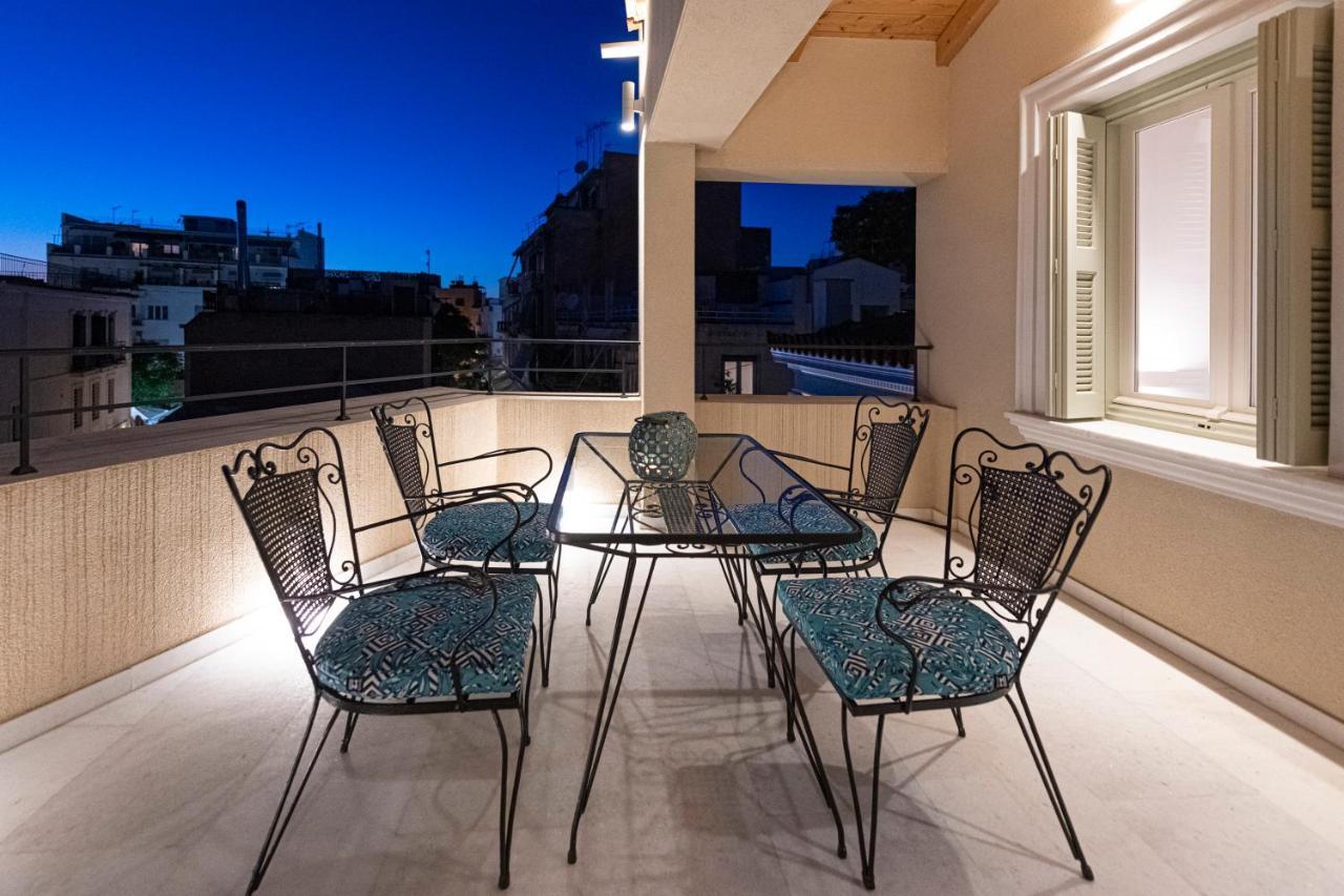 Ipelhome - Plaka Boutique Apartments Athena Bagian luar foto