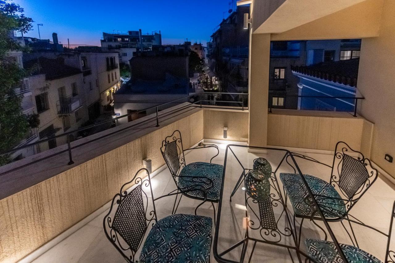 Ipelhome - Plaka Boutique Apartments Athena Bagian luar foto